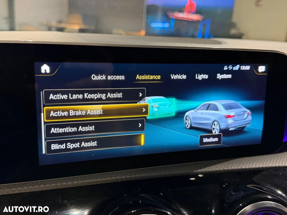 Mercedes-Benz A 220 Sedan 4Matic 7G-DCT AMG Line - 24