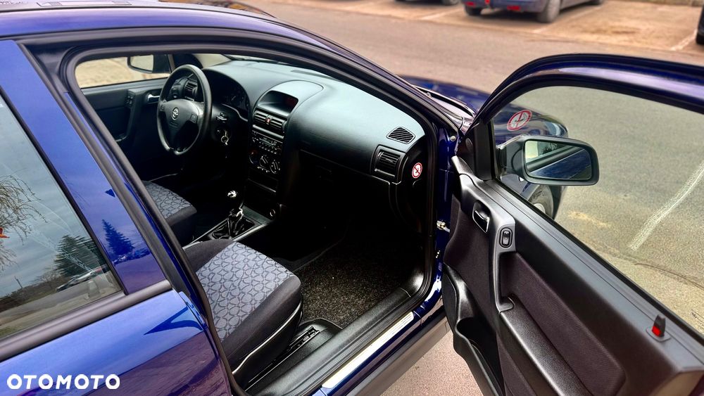 Opel Astra - 11