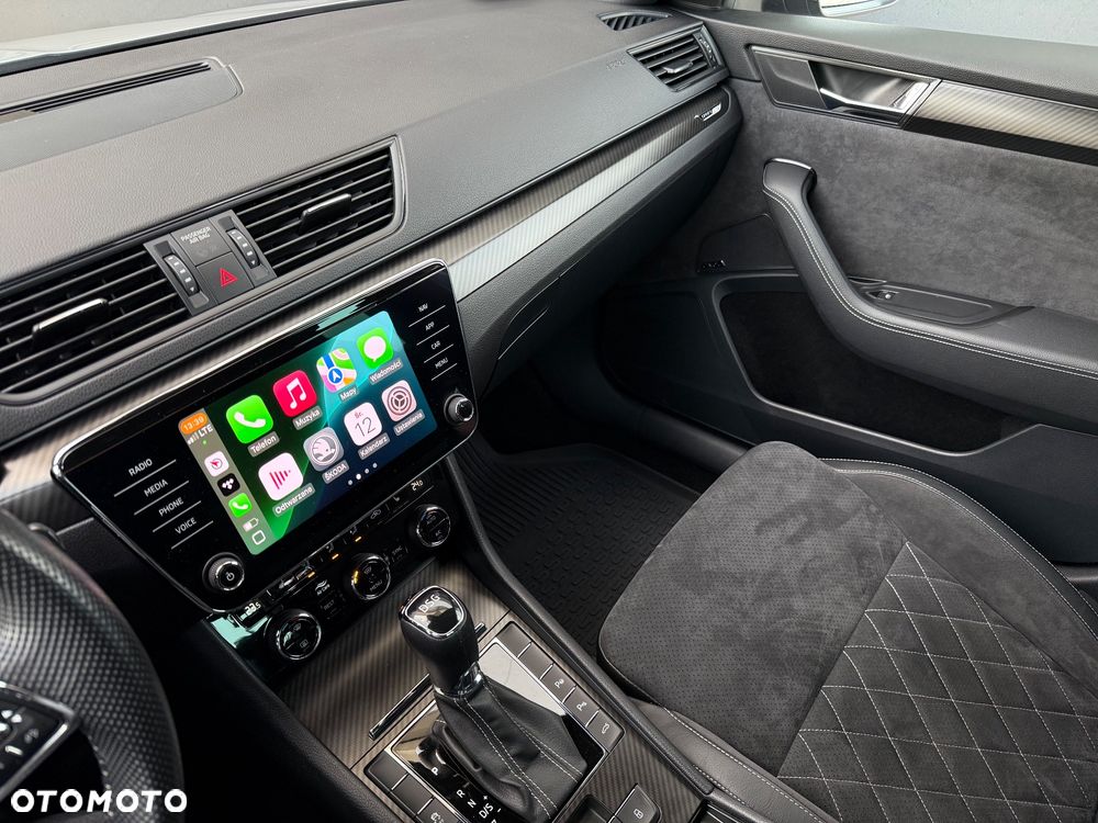 Skoda Superb 2.0 TDI SCR Sportline DSG - 19