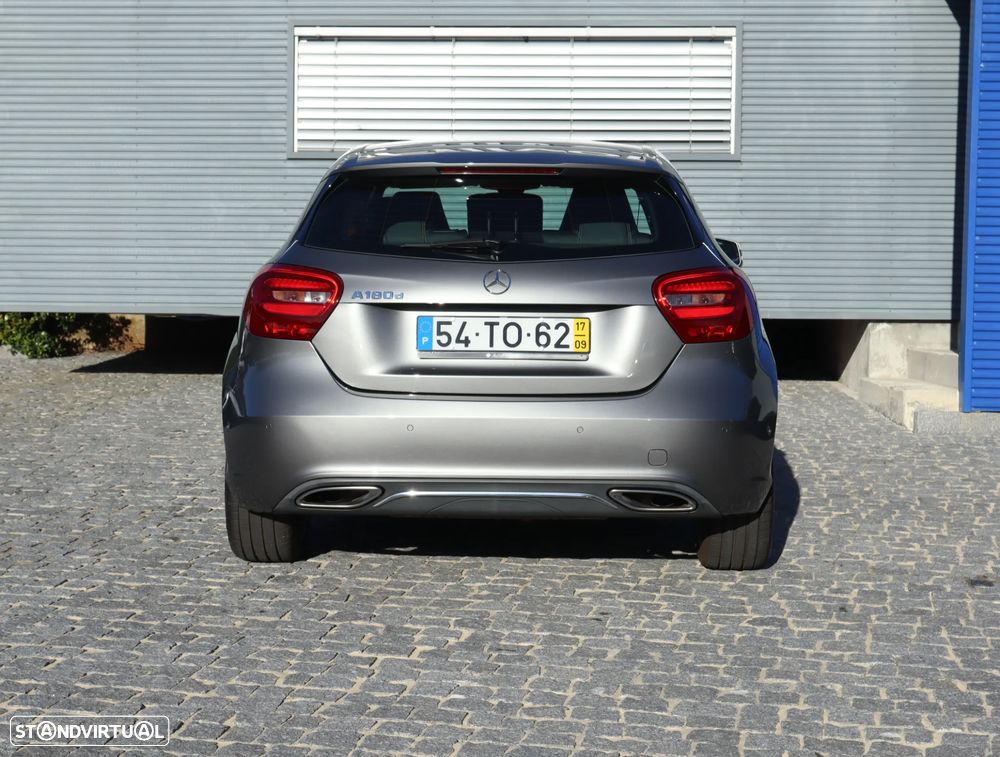 Mercedes-Benz A 180 d Urban - 12