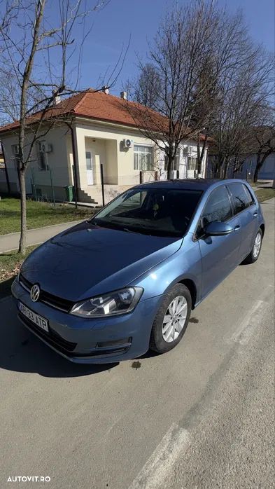 Volkswagen Golf 1.2 TSI BMT Comfortline - 1