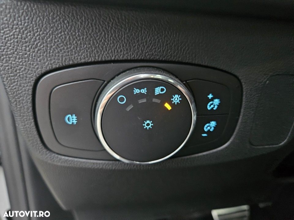 Ford Focus - 18