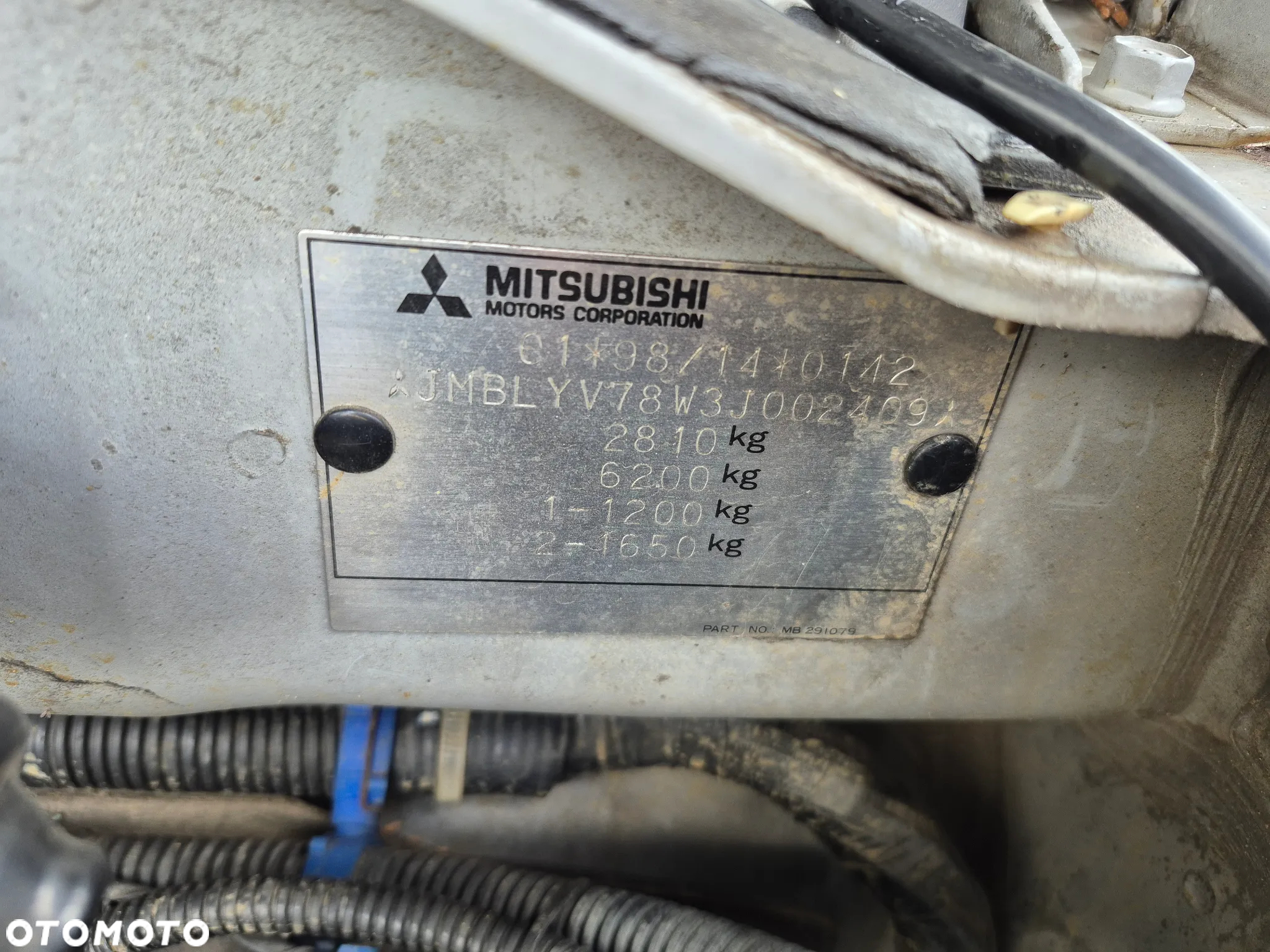 Mitsubishi Pajero - 26