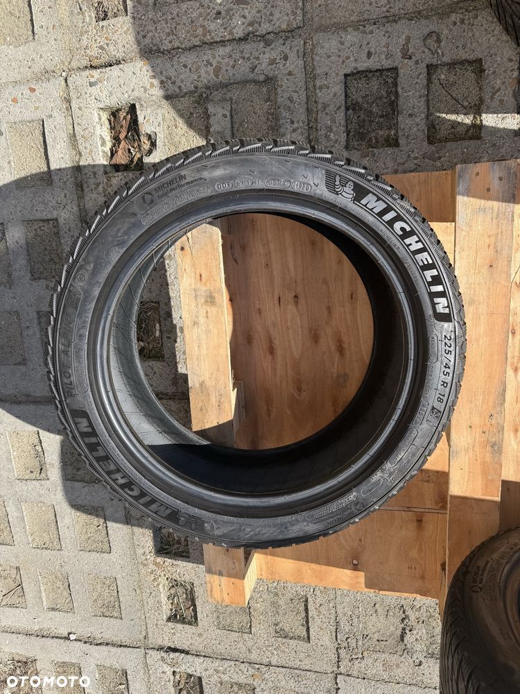 Opony zimowe 225/45R18 Michelin Alpin 5 - 6