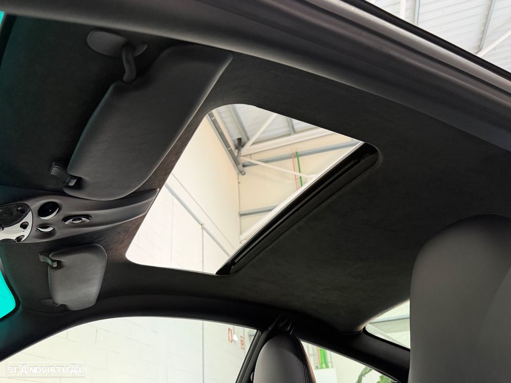 Porsche 911 (996) Carrera 4 S - 24