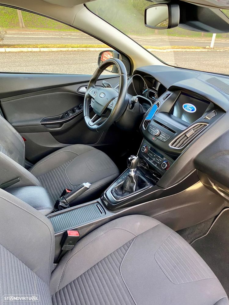 Ford Focus 1.5 TDCi Titanium - 8