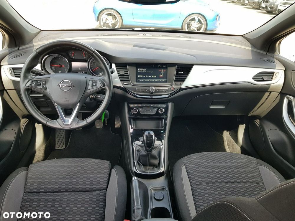 Opel Astra 1.2 T GS Line S&S - 12