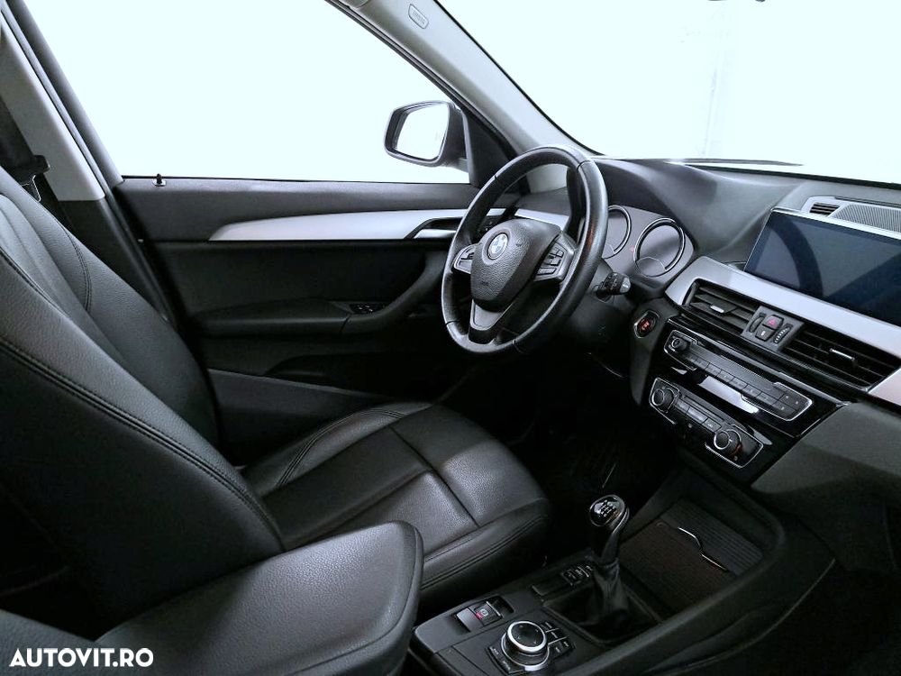BMW X1 sDrive18i - 9