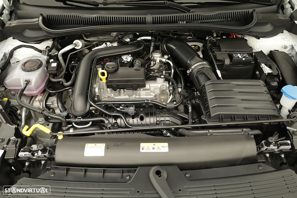 VW Taigo 1.0 TSI Urban DSG - 23