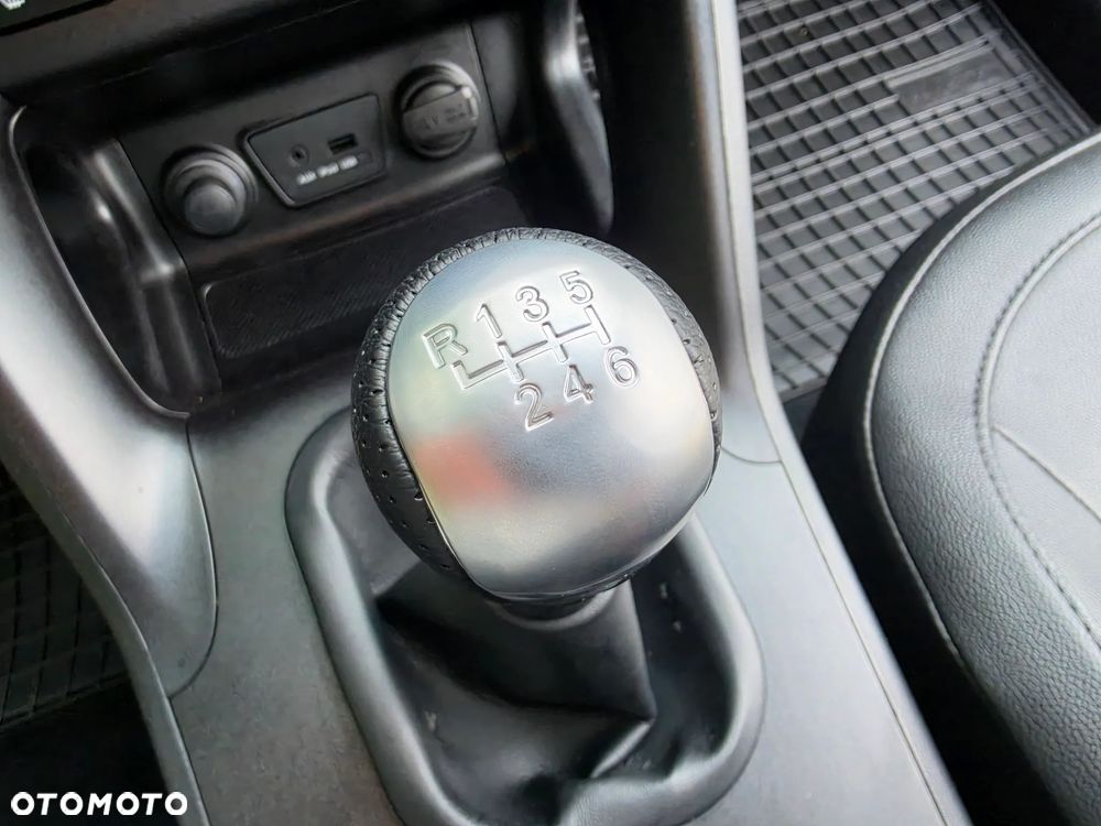 Hyundai ix35 2.0 CRDi Premium 4WD - 24