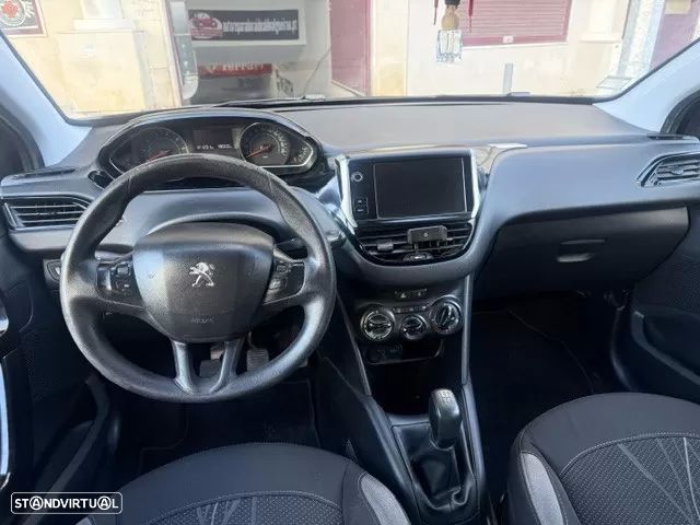 Peugeot 208 1.2 PureTech Access - 26