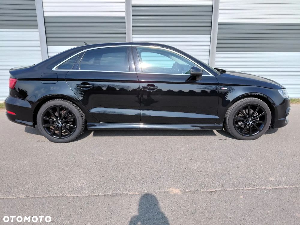 Audi A3 Limousine 1.6 TDI (clean diesel) S line Sportpaket - 2