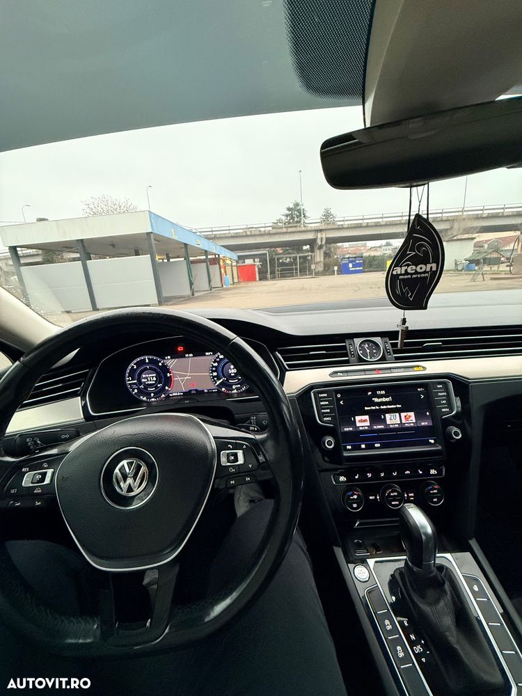 Volkswagen Passat 2.0 TDI DSG Highline - 8