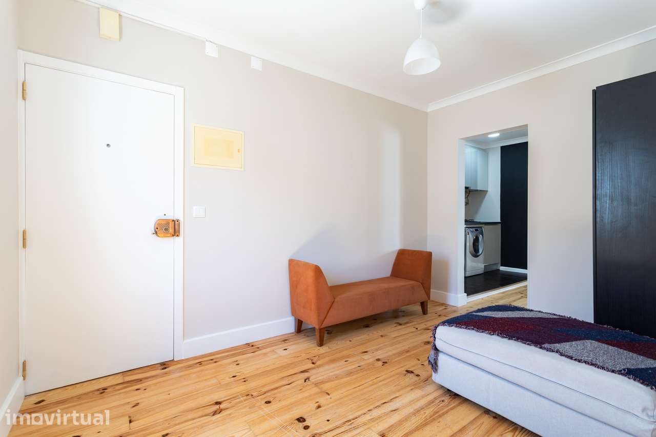 T2 Remodelado no Dafundo – Excelente Investimento em Oeiras - Dafundo - Grande imagem: 5/10