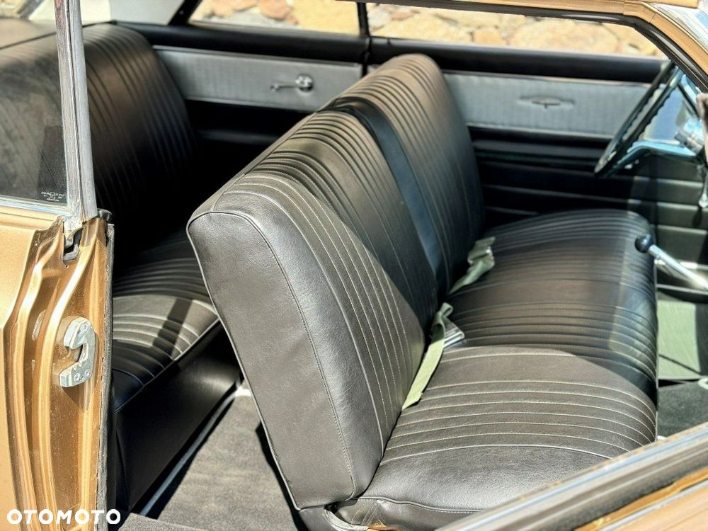 Oldsmobile Inny - 20