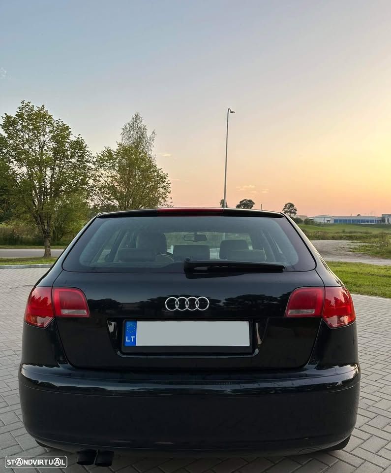 Audi A3 2.0 TDI DPF (DSG) S tronic Ambition - 2