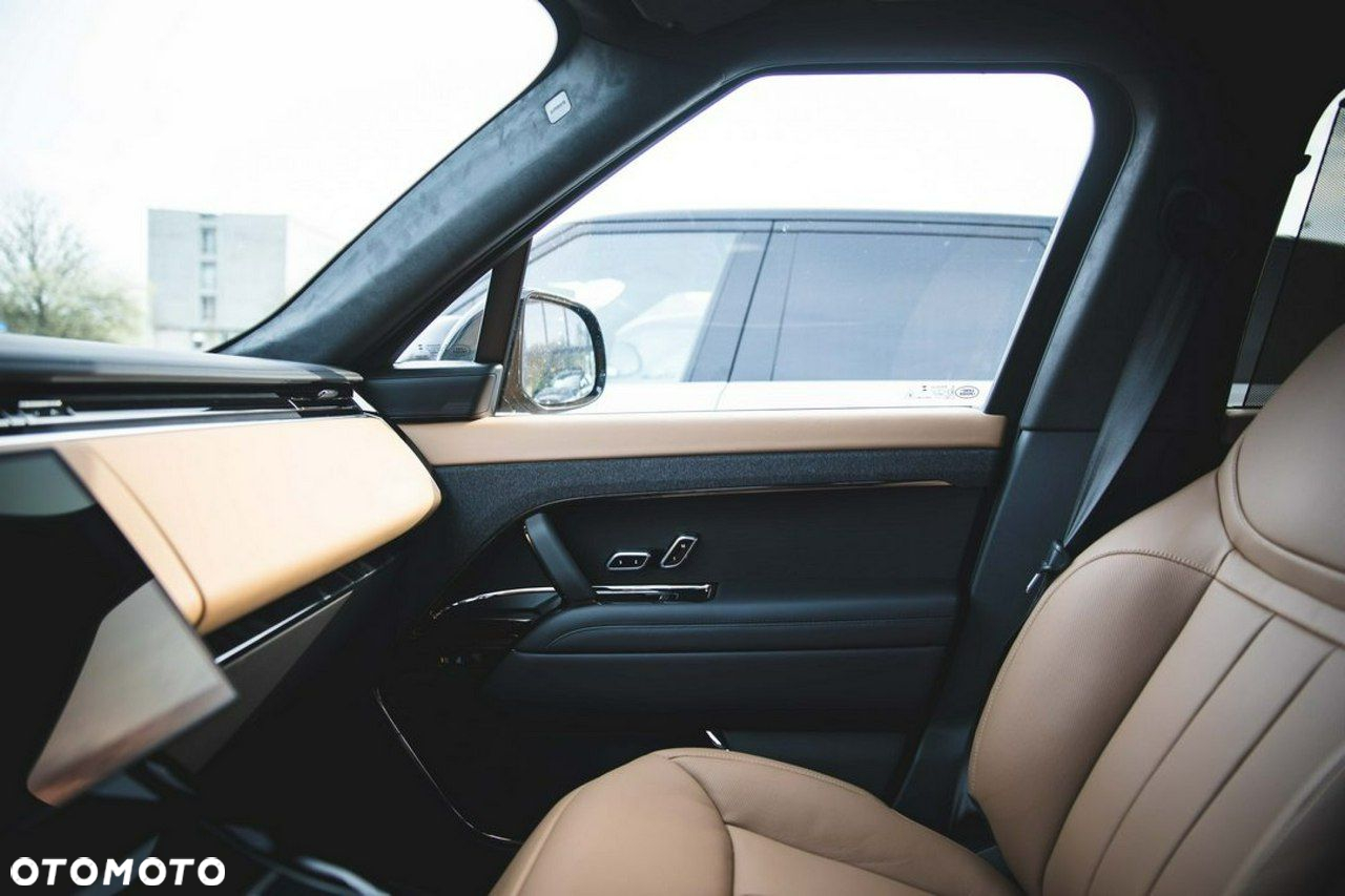 Land Rover Range Rover Sport - 13