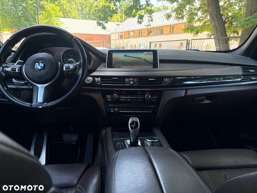 BMW X5 xDrive35i - 8