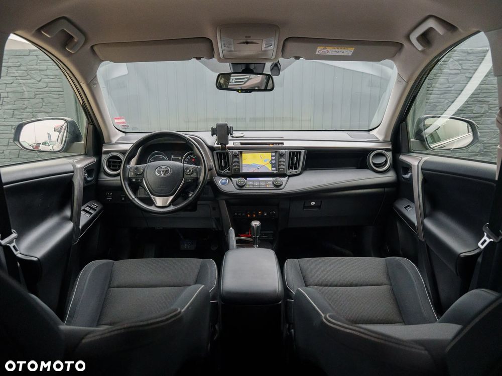 Toyota RAV4 Hybrid Platinum 4x2 - 19