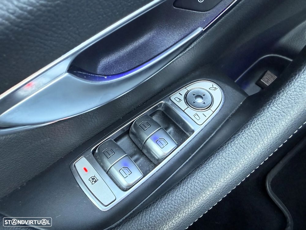 Mercedes-Benz E 220 d Exclusive - 29