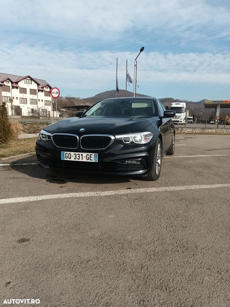 BMW Seria 5 520d xDrive AT - 13