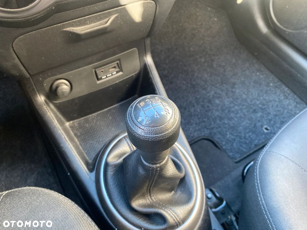 Hyundai i20 1.25 Comfort - 13