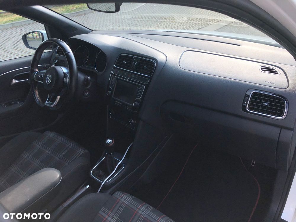 Volkswagen Polo 1.8 TSI BMT GTI - 6