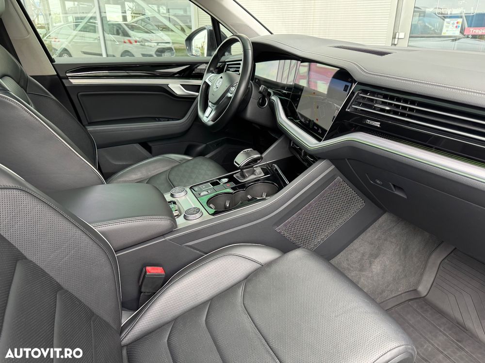 Volkswagen Touareg 3.0 V6 TDI 4Motion DPF Automatik Elegance - 13