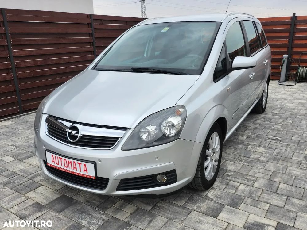 Opel Zafira 1.8 Easytronic Cosmo - 1