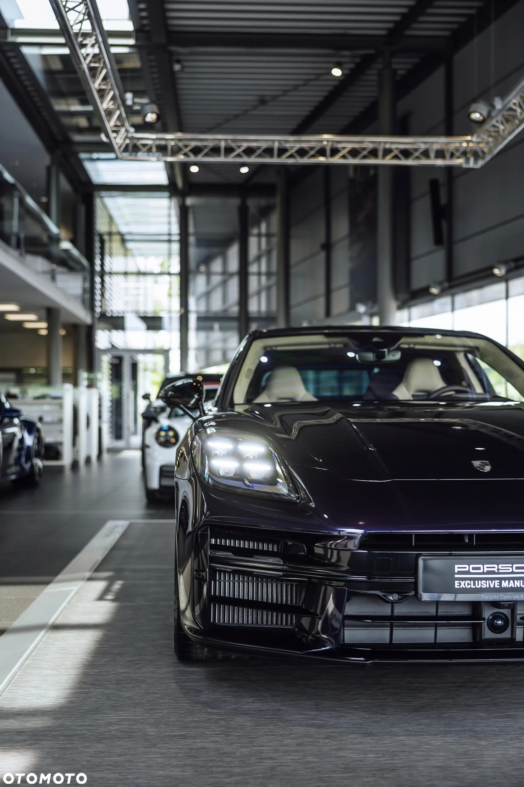 Porsche Panamera - 18