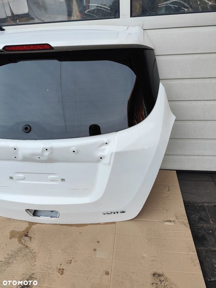 Klapa Klapa Tył Opel Mokka Kod Lakieru Z40R GAZ - 4