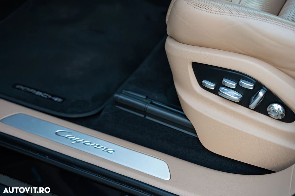 Porsche Cayenne E-Hybrid Tiptronic S - 33