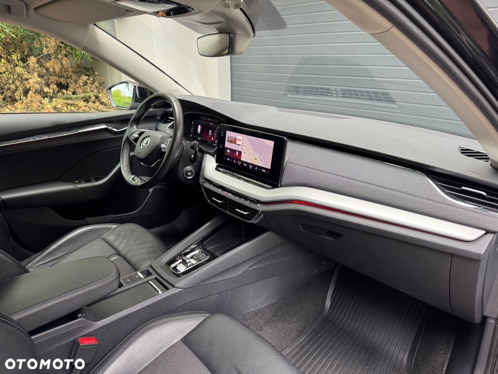 Skoda Octavia 2.0 TDI DSG Exclusive Plus - 9