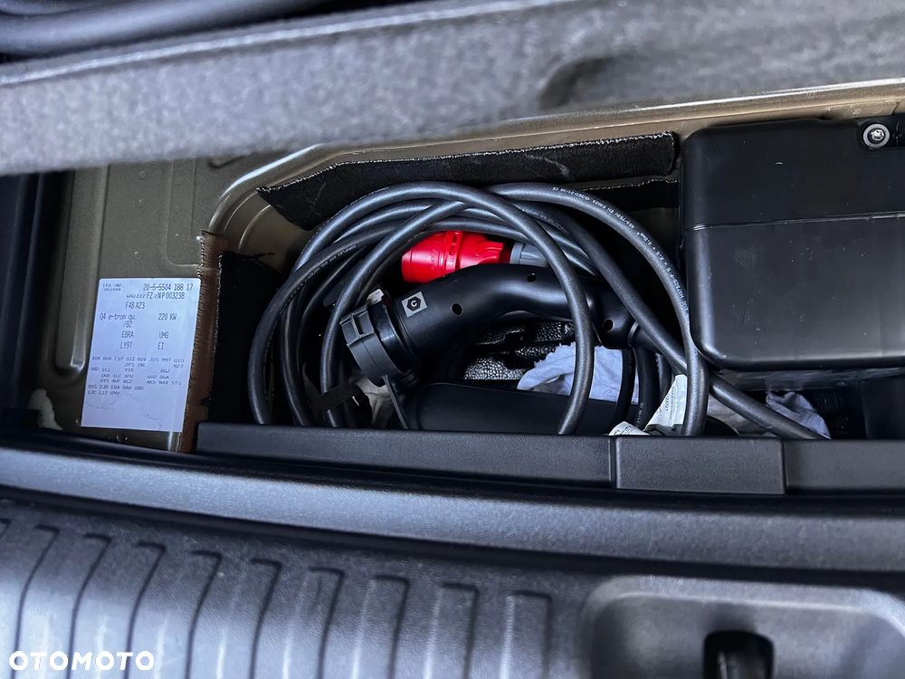 Audi Q4 e-tron 50 77kWh Quattro S Line - 21