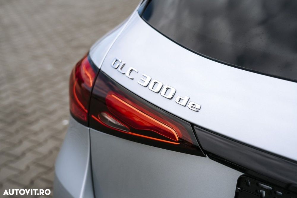 Mercedes-Benz GLC - 27