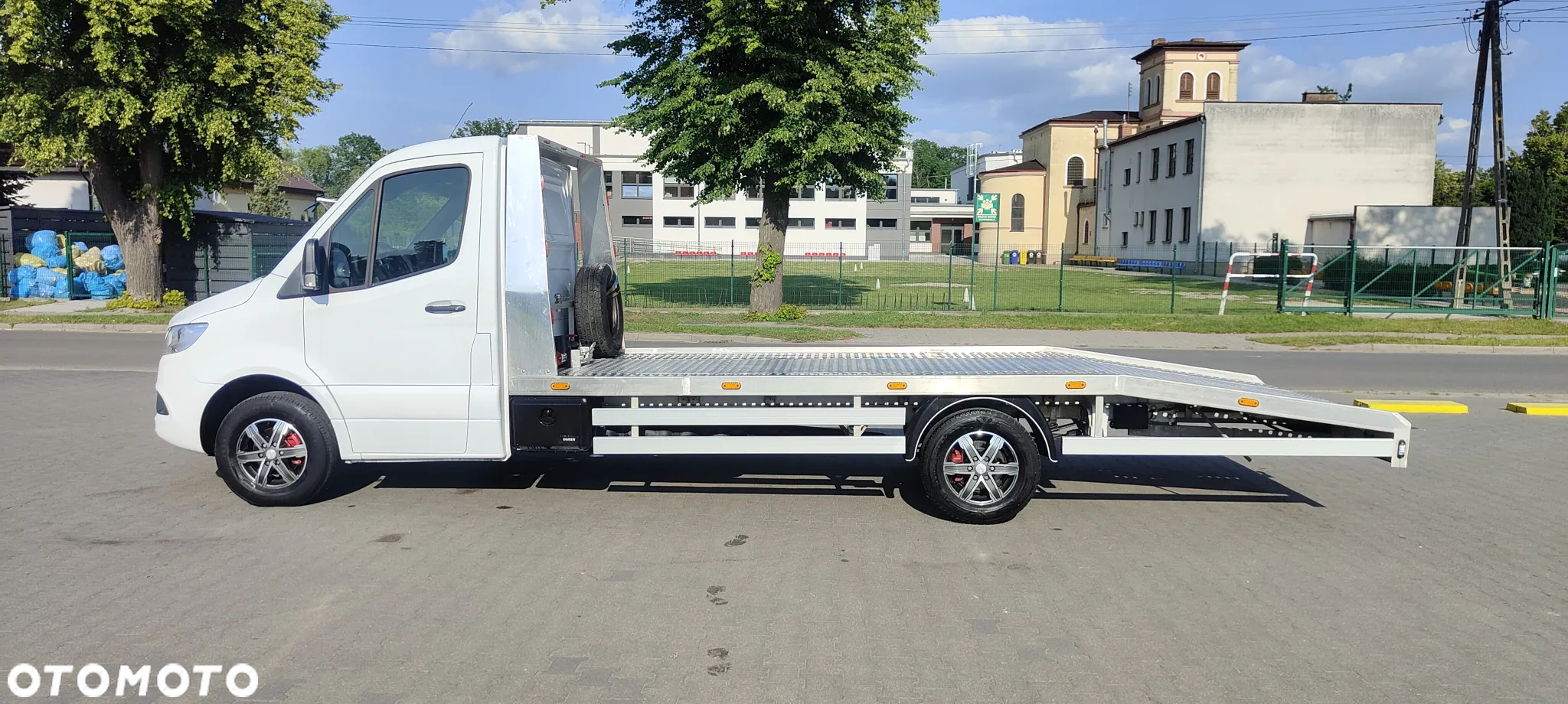 Mercedes-Benz Sprinter - 22