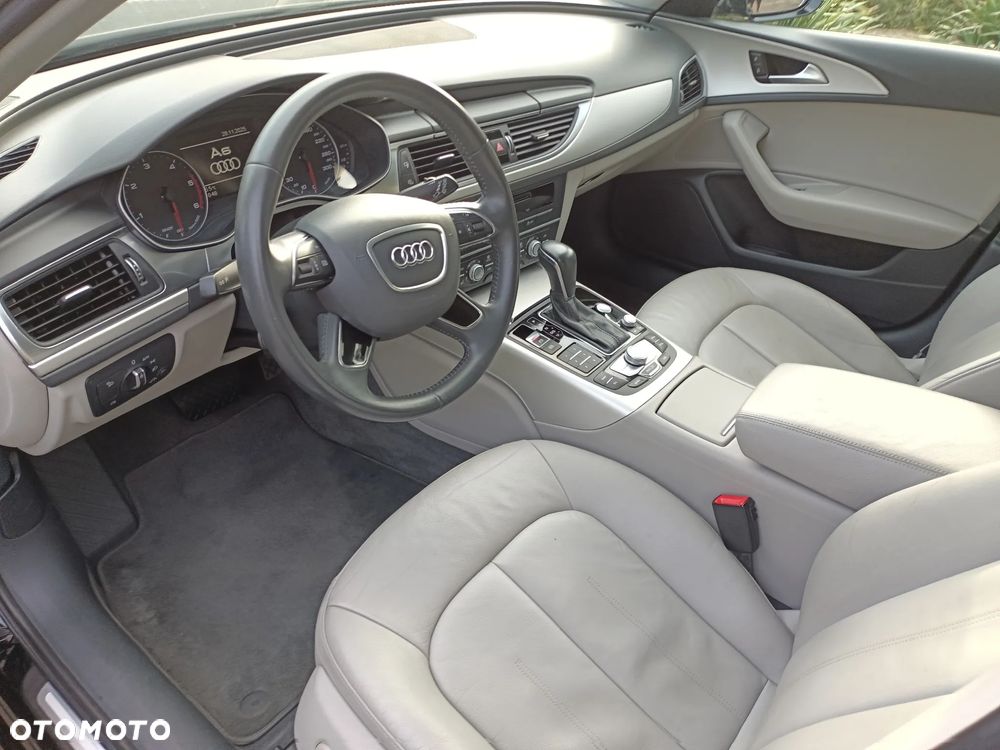 Audi A6 Avant 2.0 TDI Ultra S tronic - 16