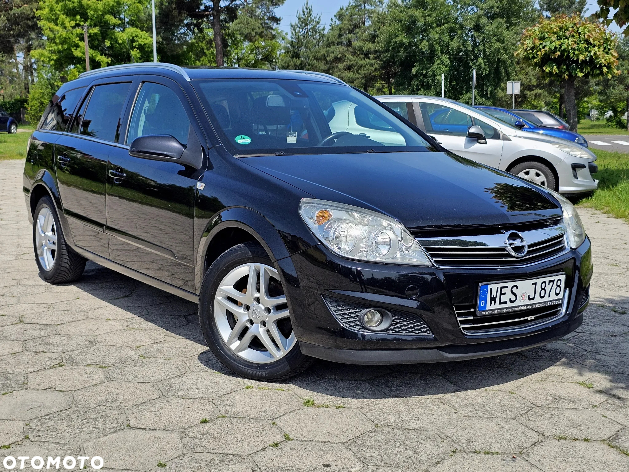 Opel Astra 1.6 Caravan NAVI - 24