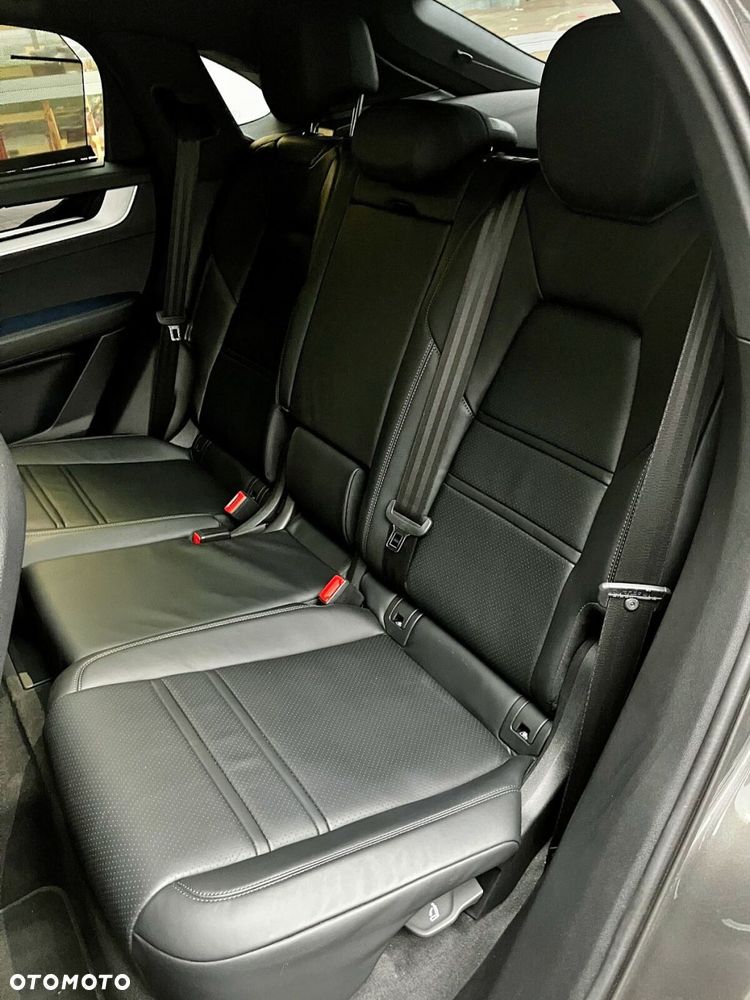 Porsche Cayenne - 17