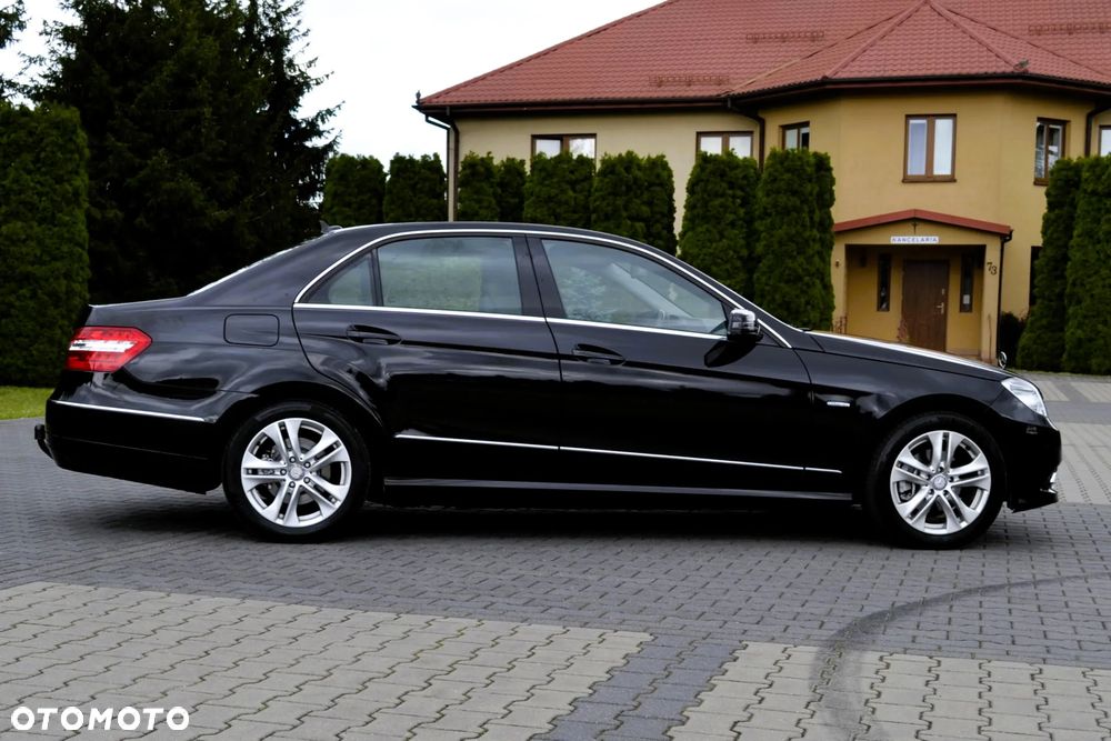 Mercedes-Benz Klasa E 200 CDI DPF BlueEFFICIENCY Automatik Avantgarde - 12