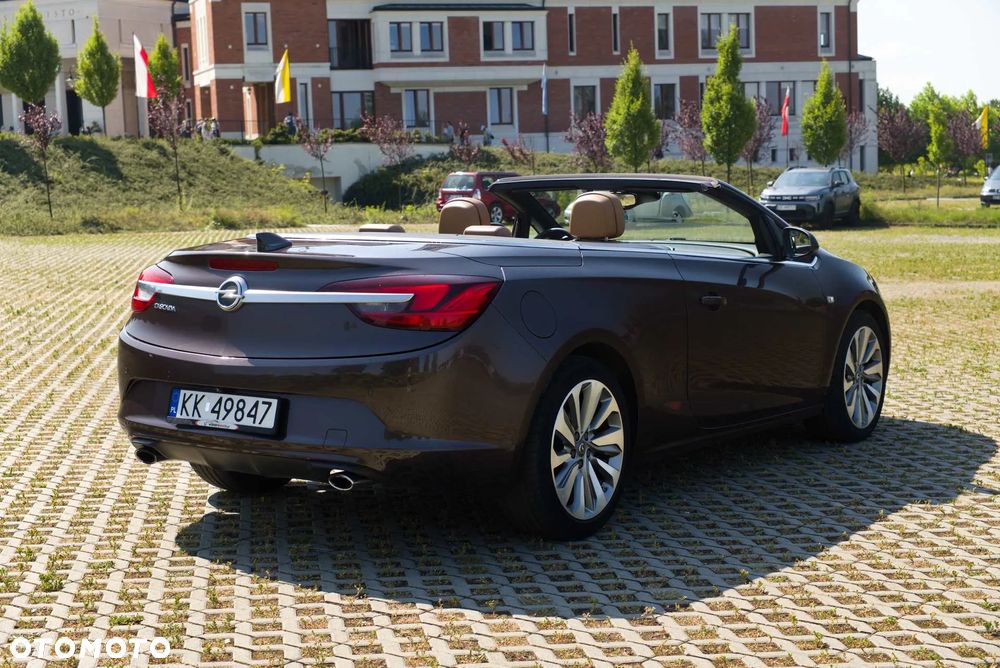 Opel Cascada 1.6 T Cosmo S&S EU6 - 7