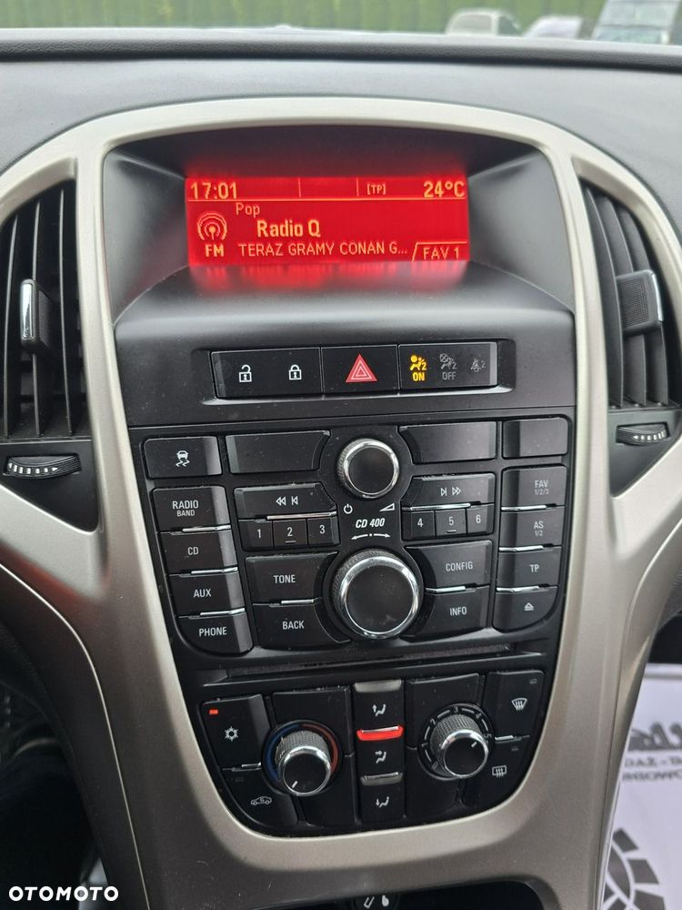 Opel Astra - 25