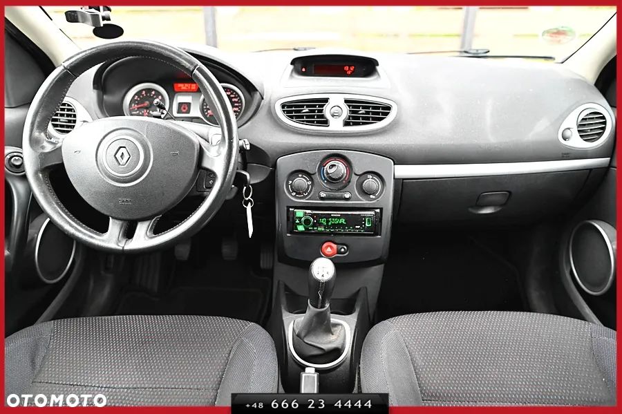 Renault Clio - 19