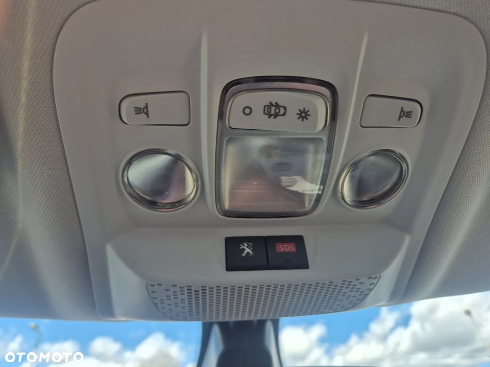 Peugeot 2008 PureTech 110 Stop&Start GT-Line Edition - 24