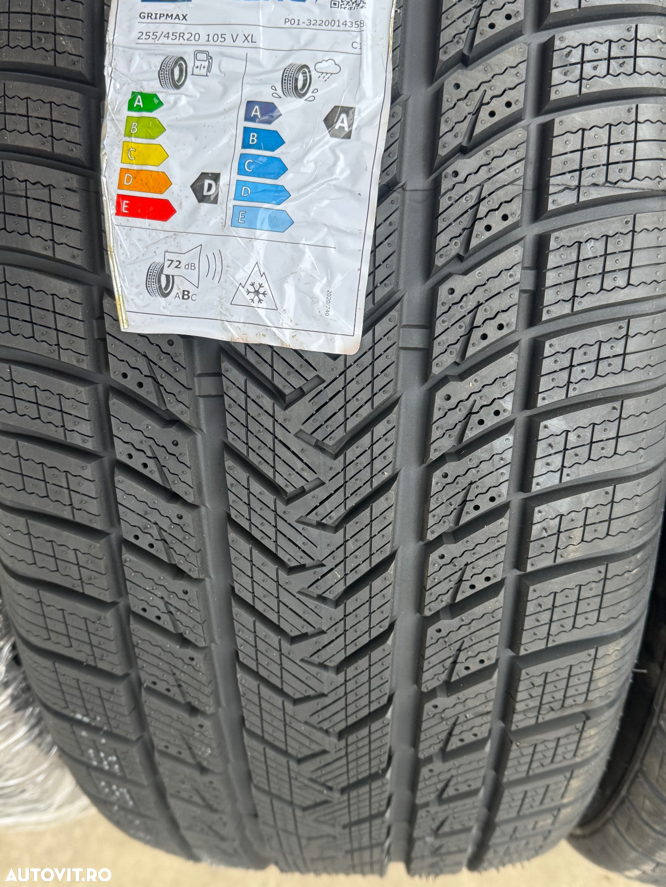 Vând set anvelope 255/45/20-285/40/20 gripmax de iarnă noi - 4