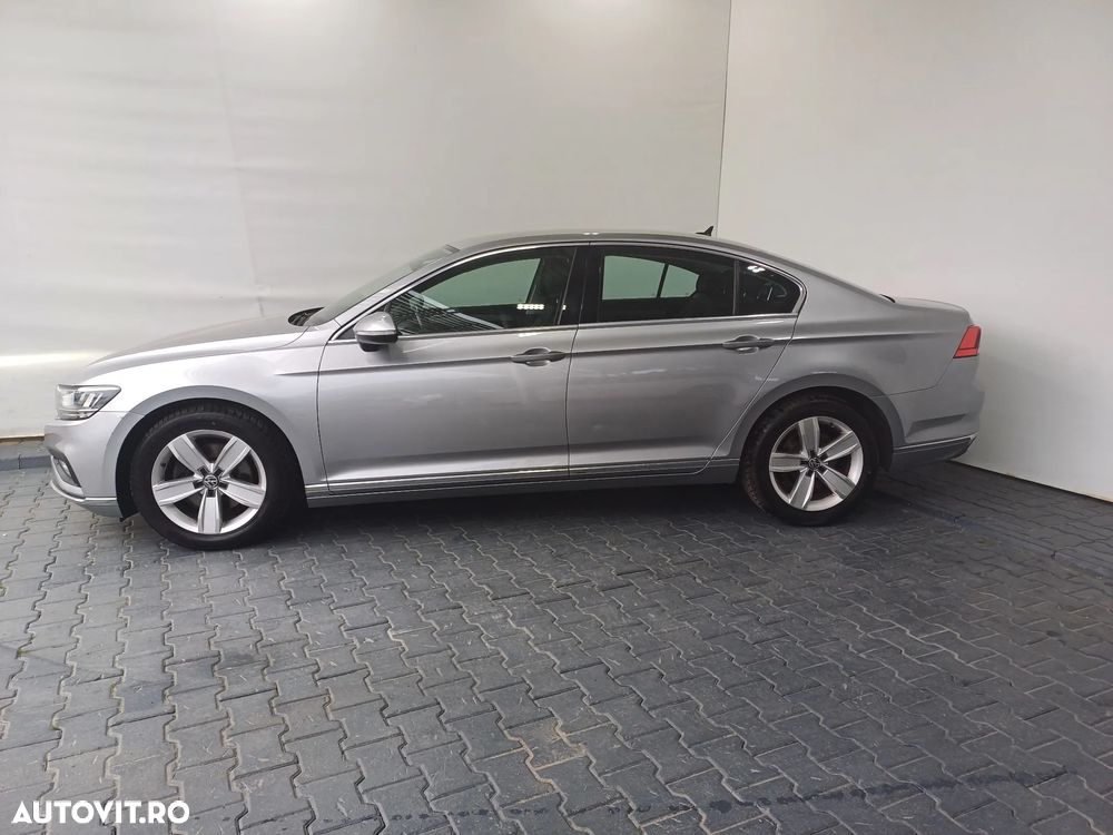 Volkswagen Passat 2.0 TDI DSG Highline - 2