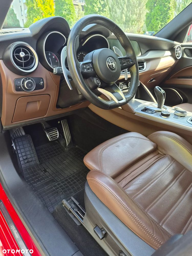 Alfa Romeo Stelvio 2.0 Turbo Veloce Q4 - 14