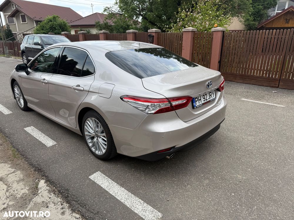 Toyota Camry 2.5 Hybrid Exclusive - 4