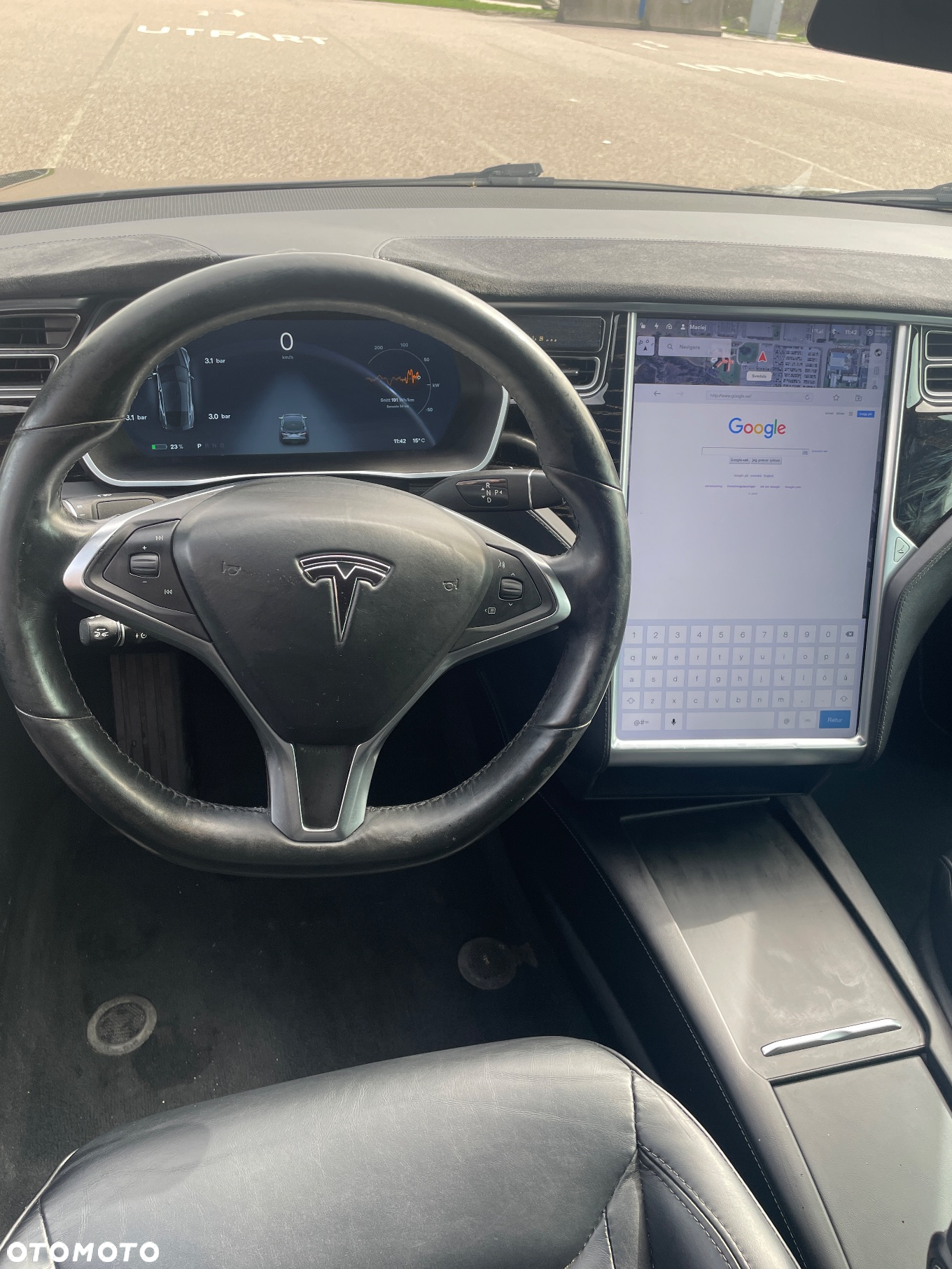Tesla Model S - 7