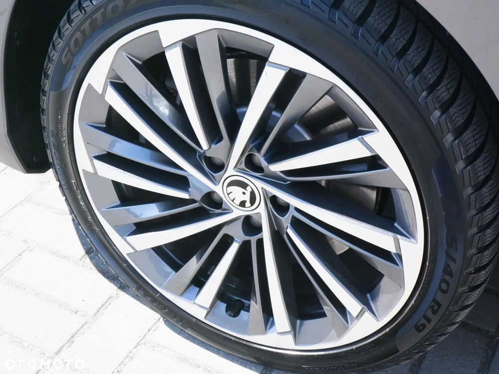 Skoda Superb 2.0 TSI 4x4 L&K DSG - 10